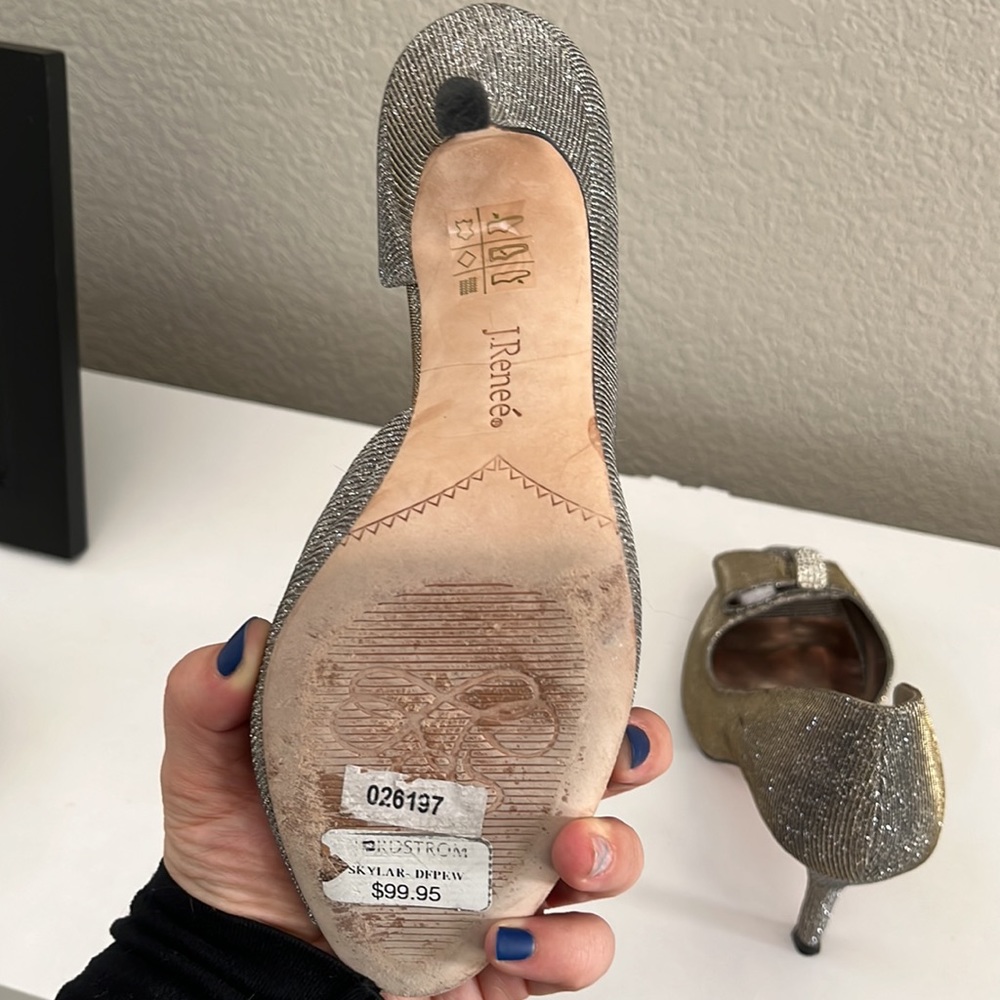 J Reneé Pumps - Picture 4 of 5